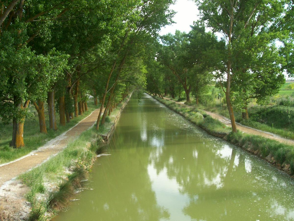 Gasthaus Quinta Del Canal Tamariz de Campos Exterior foto