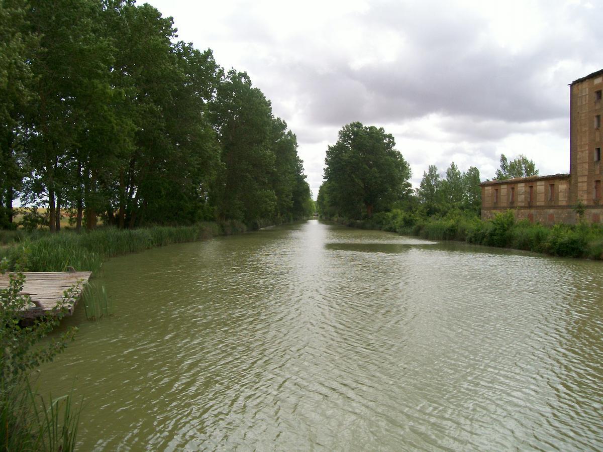 Gasthaus Quinta Del Canal Tamariz de Campos Exterior foto